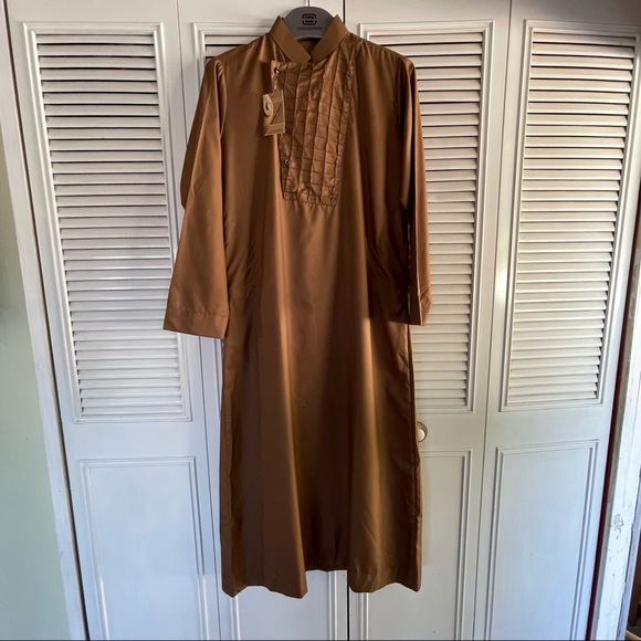 NWT Elegant Kurtas size Medium - Picture 1 of 14